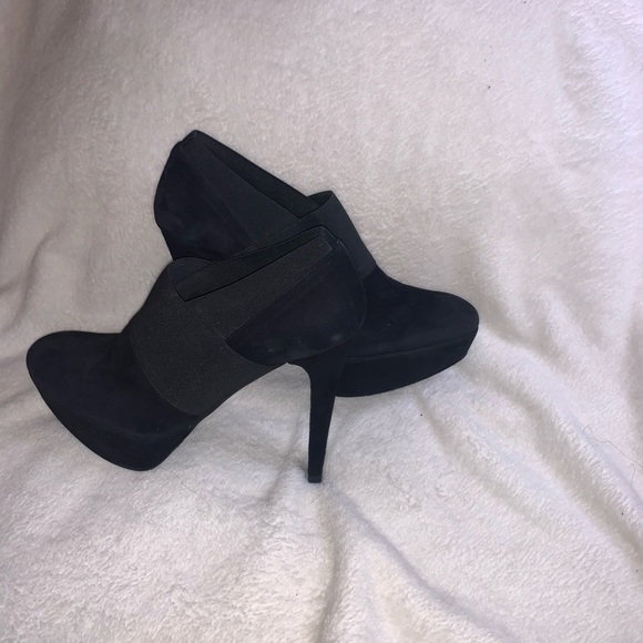 Stuart Weitzman Wrap It Up booties - Picture 6 of 8